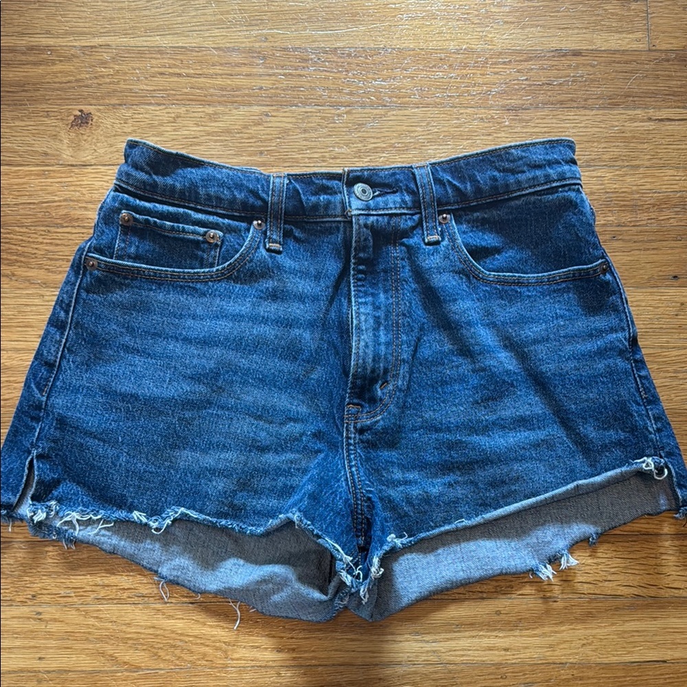 Abercrombie & Fitch Curve Love The Mom Short High Rise Size 6